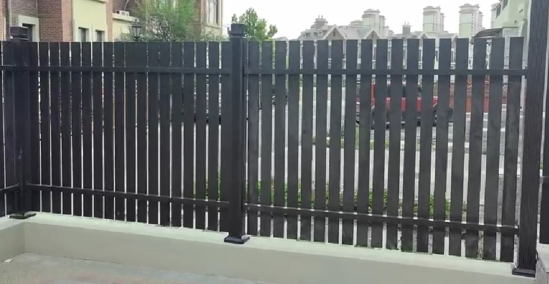 鋁藝護(hù)欄 LO-HL26